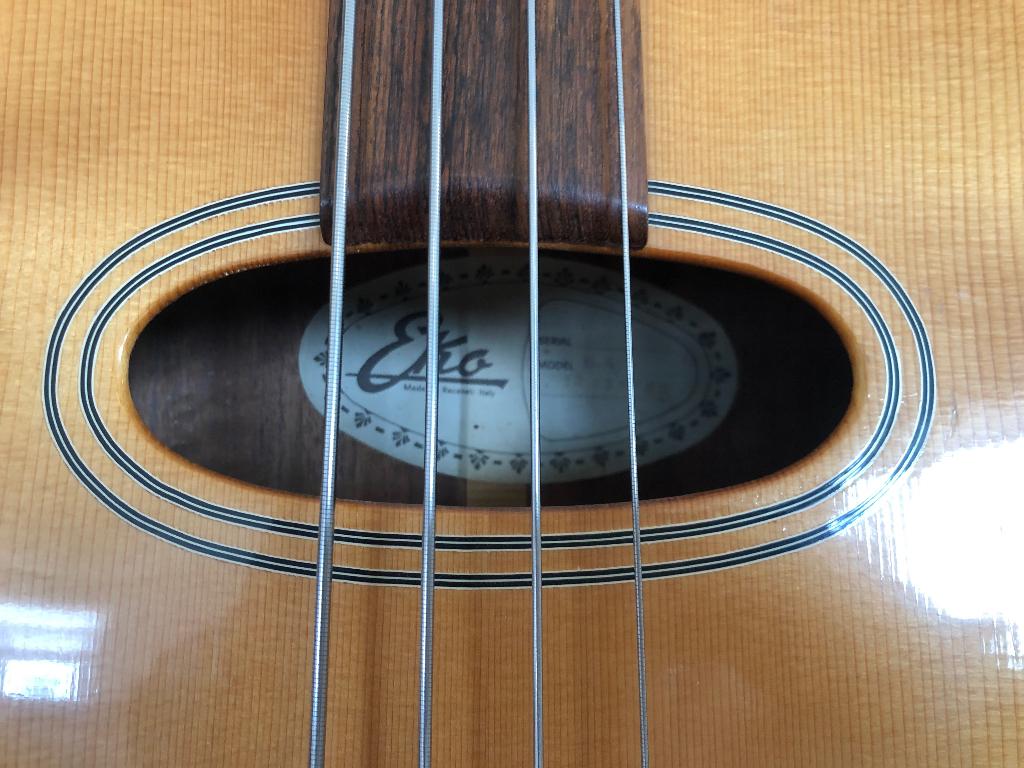 Basse acoustique sans frettes Eko (1982), Musique & Instruments, Instruments à corde | Guitares | Basses, Comme neuf, Acoustique
