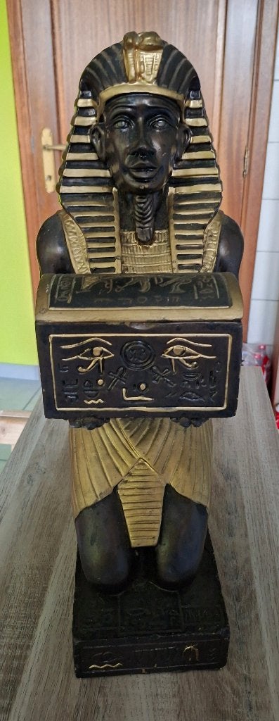 Pharaoh beeld met kistje, Maison & Meubles, Accessoires pour la Maison | Autre, Oriental, Enlèvement, Utilisé, Brun