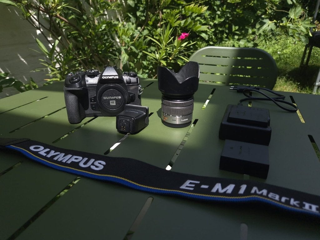 Caméra photo et vidéo - Olympus OM-D E-M1 Mk II, 20 mégapixels, Enlèvement ou Envoi, Pare-soleil, Olympus