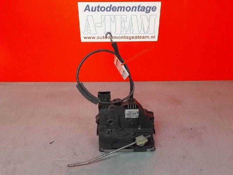 SERRURE DE PORTE RODS AVANT DROIT Opel Corsa D (|13258274|), Opel, Opel Automobile GmbH, Utilisé, Kontakt-opel@opel.com