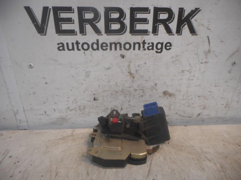 SERRURE DE PORTE ARRIÈRE GAUCHE BMW 3 serie (E36 / 4), Utilisé, Arrière, BMW