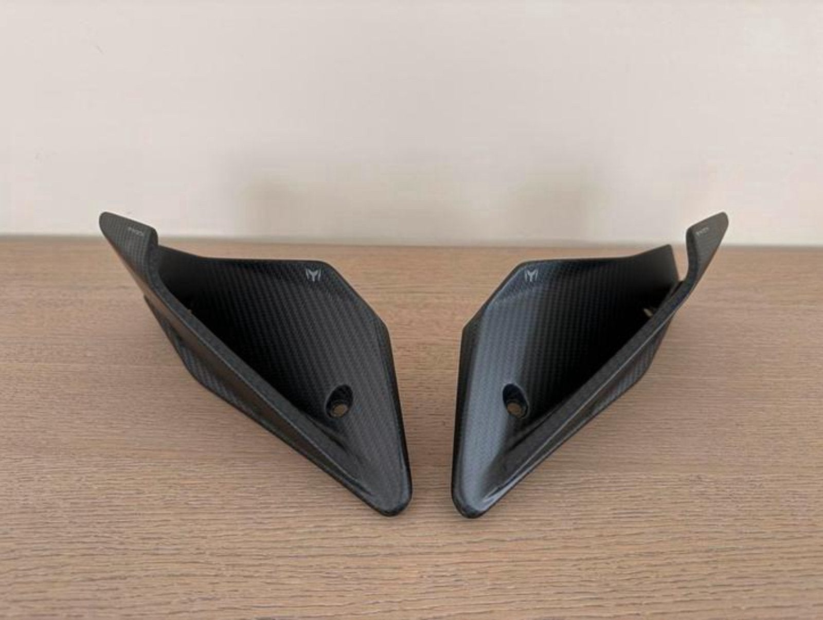 Winglets, tableau de bord et couvre-phares KTM Duke 990, Enlèvement ou Envoi, Comme neuf