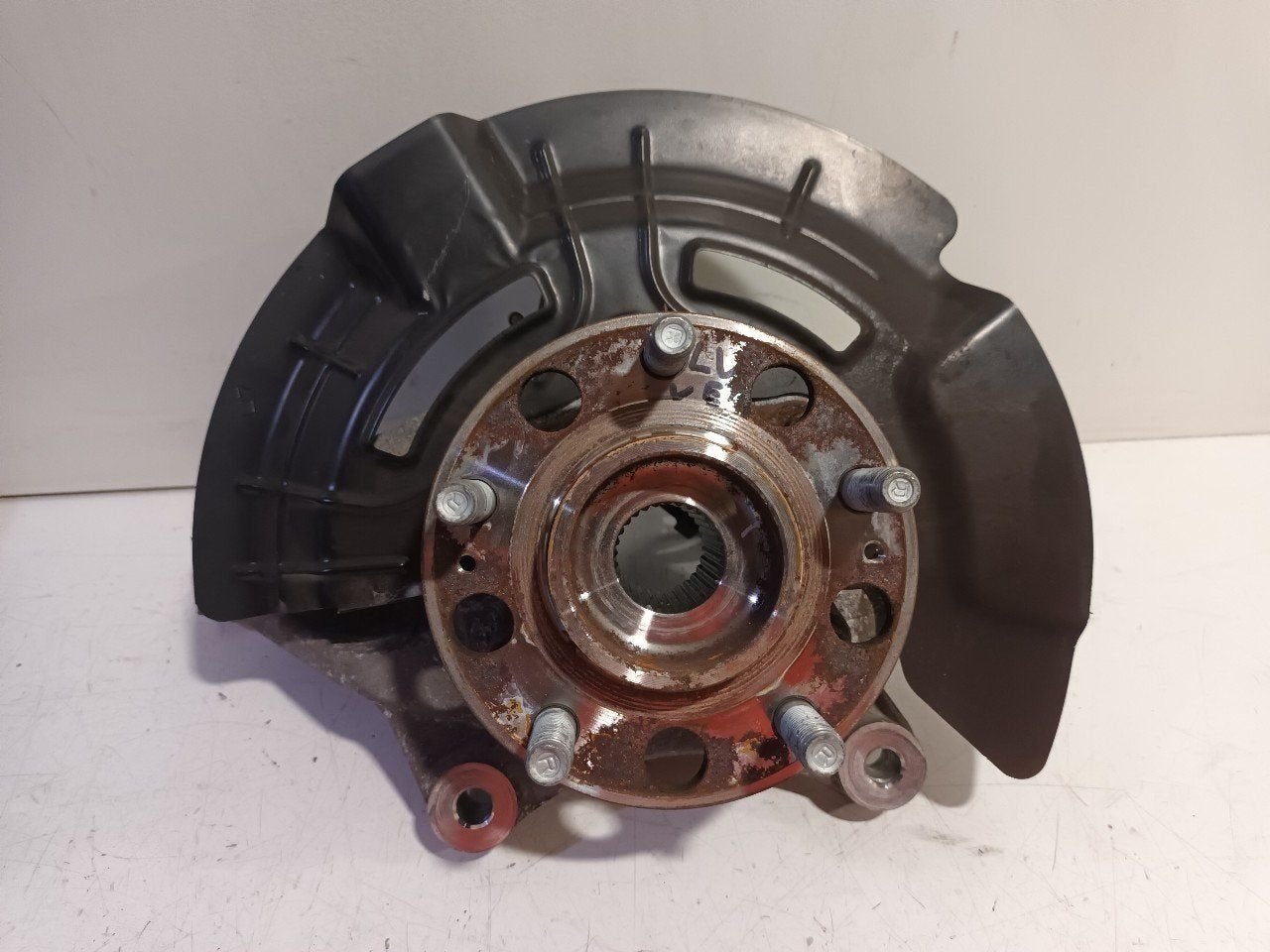 Wielnaaf links voor Hyundai Santa Fe, Onderdelen@venauto.nl, Van der Ven Autorecycling B.V., Gebruikt, Ettenseweg 76, 4706 PB Roosendaal, The Netherlands