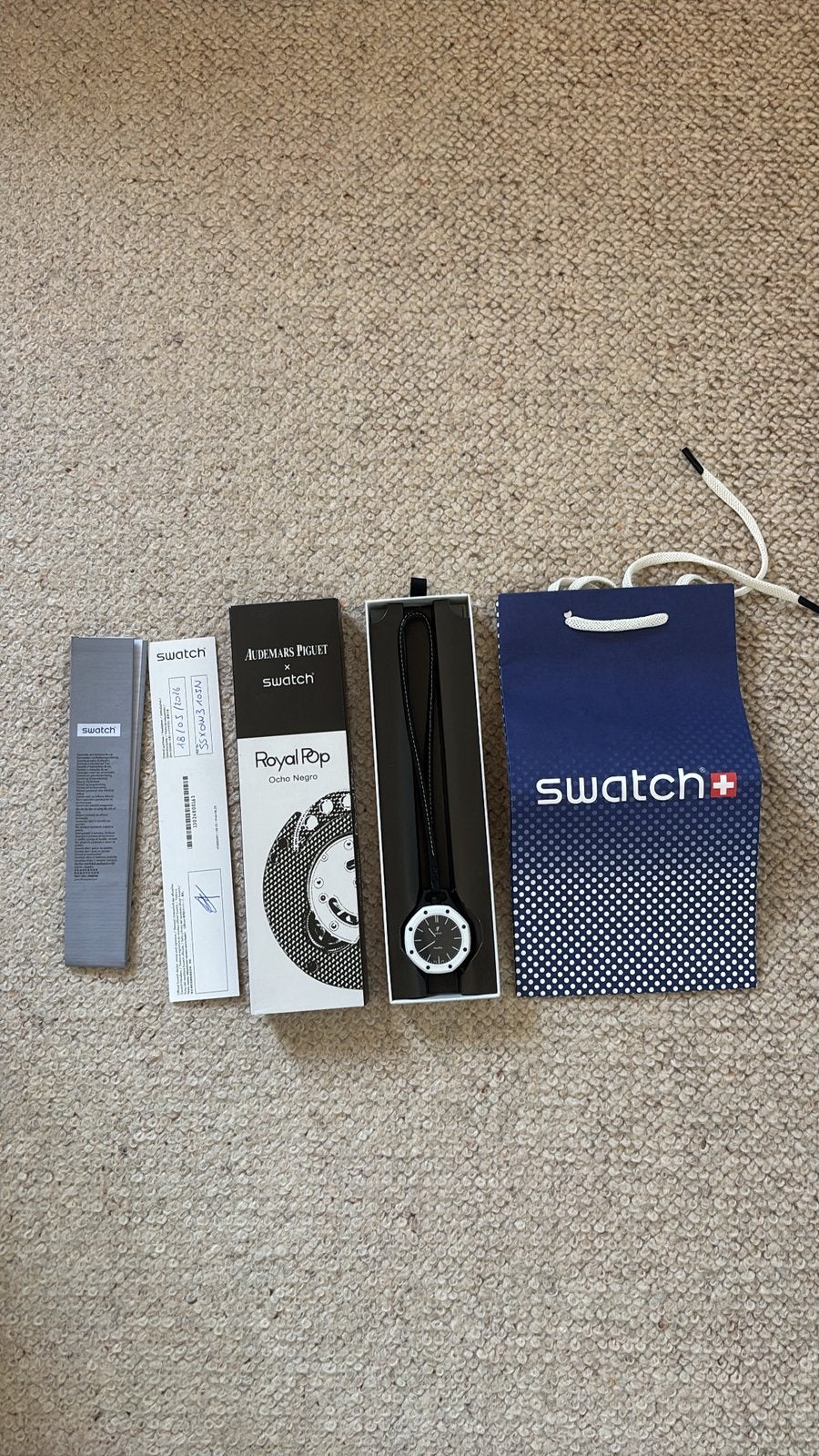 Swatch x Audemars Piguet Ocho Negro, Handtassen en Accessoires, Horloges | Heren, Ophalen, Zo goed als nieuw, Swatch