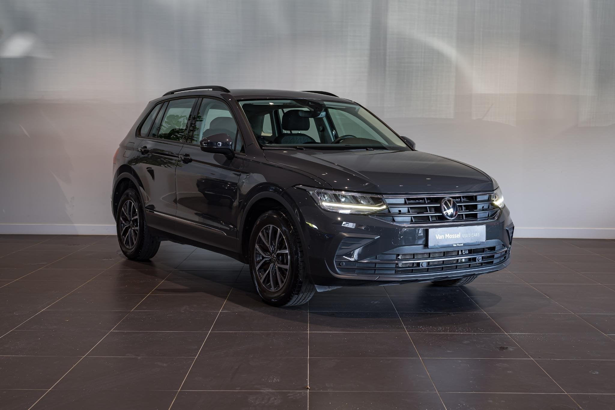 Volkswagen Tiguan 1.4 eHybrid OPF DSG Life (automatique), Autos, Argent ou Gris, Achat, Euro 6, 2000 kg