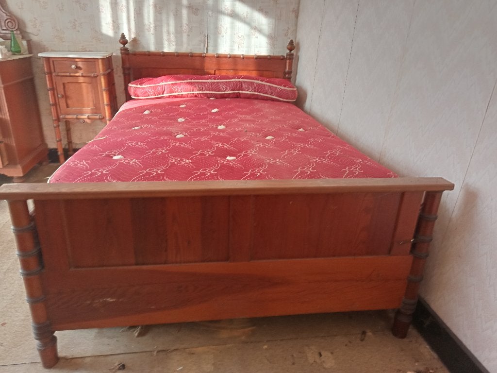 bed en nacht kastje, Enlèvement