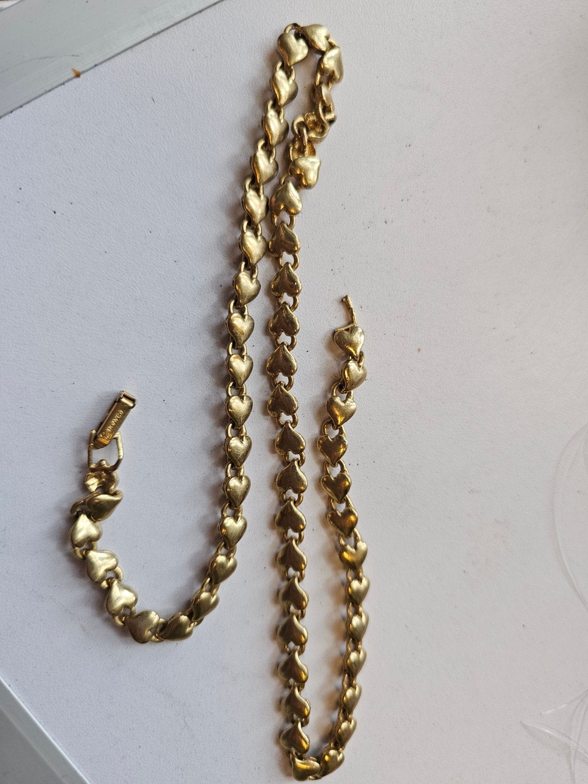 collier  petit cœurs avon, Bijoux, Sacs & Beauté, Colliers, Enlèvement ou Envoi, Or, Utilisé, Autres matériaux