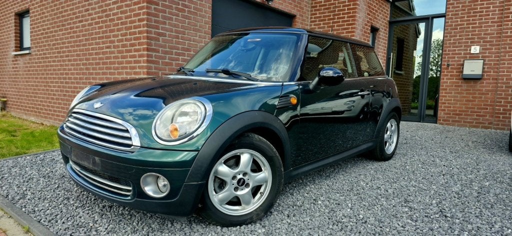 Mini One 1.4 essence 2011" 120.000 km : 4700€, Autos, Mini, Particulier, One, ABS, Airbags, Air conditionné, Alarme, Ordinateur de bord
