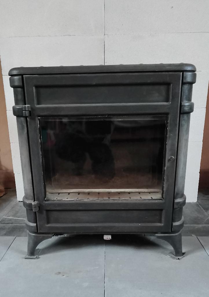 Poele à bois Invicta, Ophalen, Gebruikt, Hout, Vrijstaand
