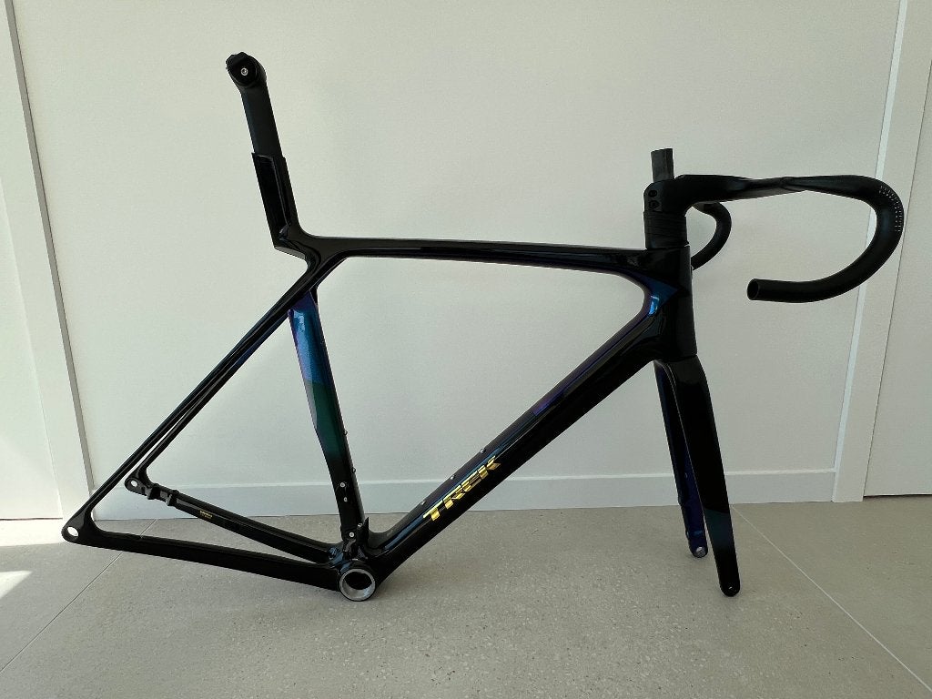 Trek  Madone SL 7 Gen 8 Dark Star Frameset, Fietsen en Brommers, 53 tot 57 cm, Ophalen of Verzenden, Nieuw, Carbon