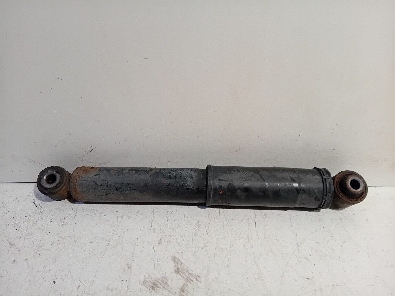 Schokbreker links achter Renault Master, Onderdelen@venauto.nl, Van der Ven Autorecycling B.V., Gebruikt, Ettenseweg 76, 4706 PB Roosendaal, The Netherlands