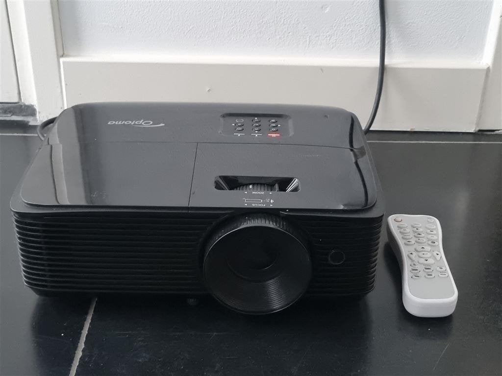 Optoma beamer//Full3D//Zeer helder en scherp! WK actie!, Audio, Tv en Foto, Beamers, Ophalen of Verzenden, Zo goed als nieuw