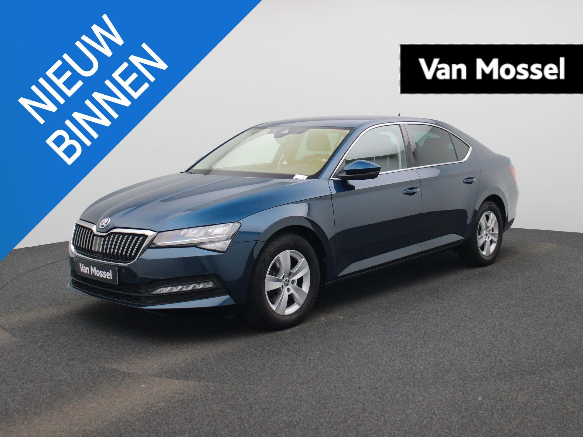 Skoda Superb 1.5 TSI ACT 110kW DSG7 Ambition (automatique), Autos, Skoda, 118 g/km, 110 kW, Entreprise, Noir