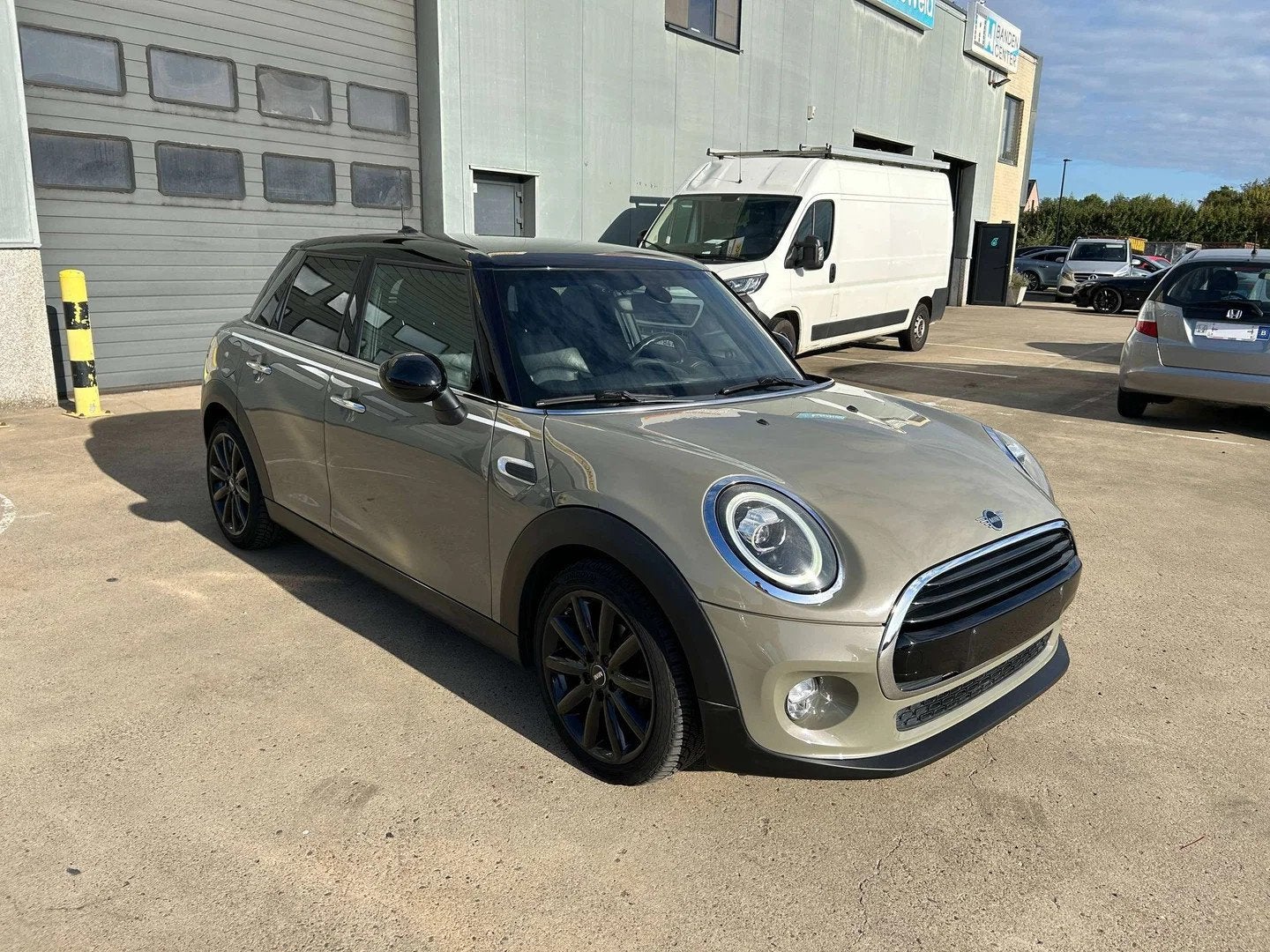 MINI Cooper Mini 1.5 Cooper (bj 2018), Mini, Zilver of Grijs, Benzine, 1499 cc