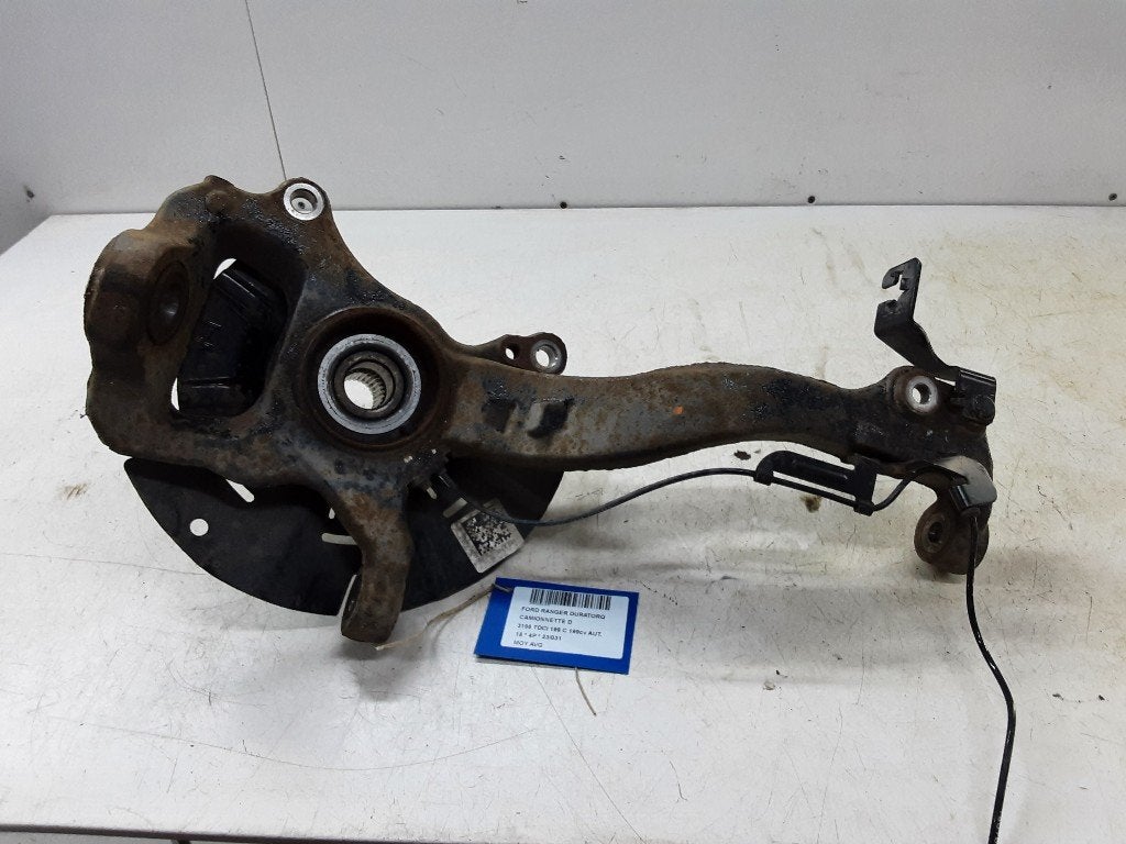 MOYEU DE ROUE AVANT GAUCHE Ford Ranger (01-2011/01-2023), Henry-Ford-Straße  1
50735  Köln, DE, Ford-Werke GmbH, Kunden@ford.com