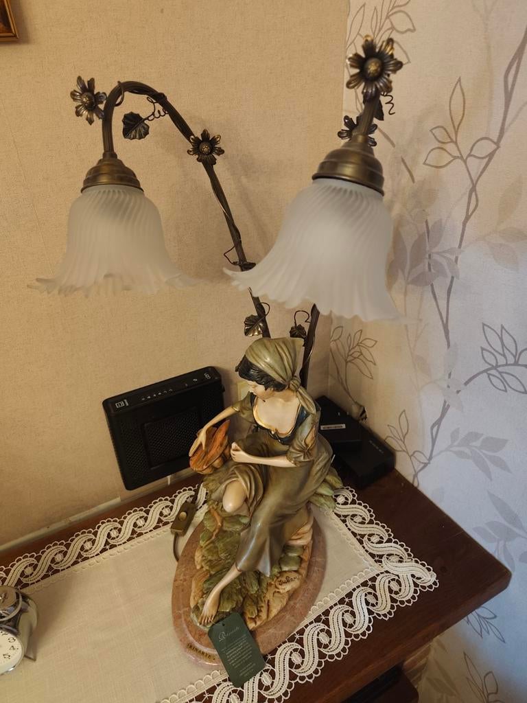 Lamp, Enlèvement