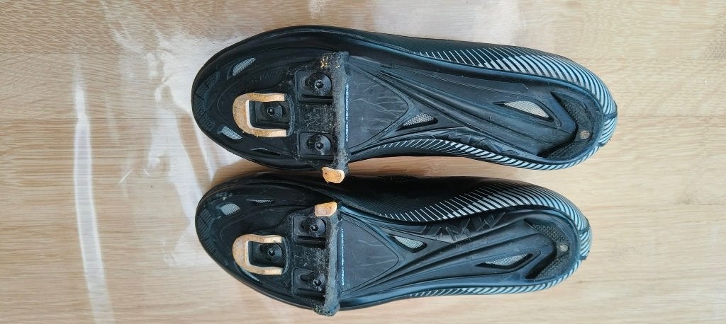 koersschoenen, Zwart, Maat 42/44 (L), Zo goed als nieuw, Hardlopen of Fietsen
