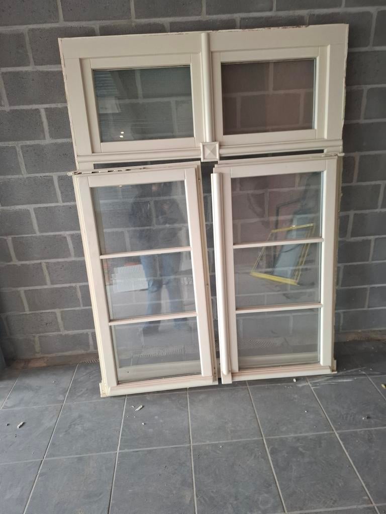 Houten raam 1,20 m breed en 1,60 m hoog., Doe-het-zelf en Bouw, Ophalen