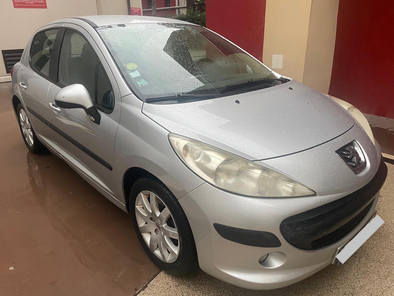 PEUGEOT 207 1.6 VTI - BOITE AUTO 120 CH - AIRCO - 48000KM, Argent ou Gris, Achat, 89 kW, Entretenue par le concessionnaire