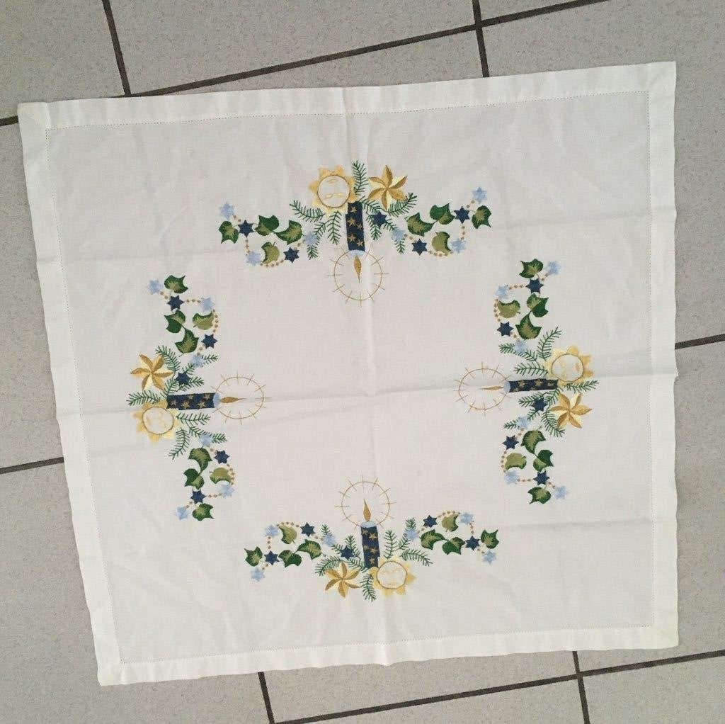 Nappe brodée, Maison & Meubles, Nappe, 75 cm, Autres couleurs, Enlèvement ou Envoi