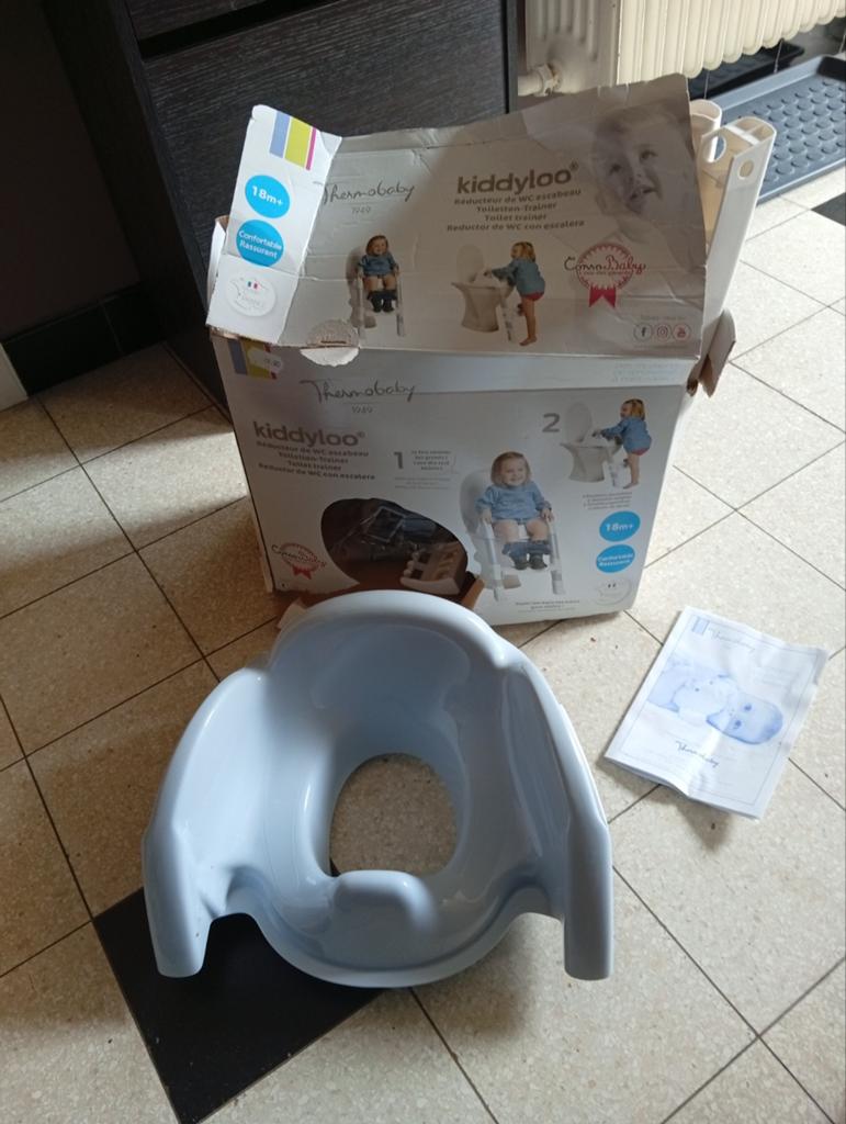 Réducteur de WC escabeau en très bon état., Enfants & Bébés, Bains & Soins, Enlèvement