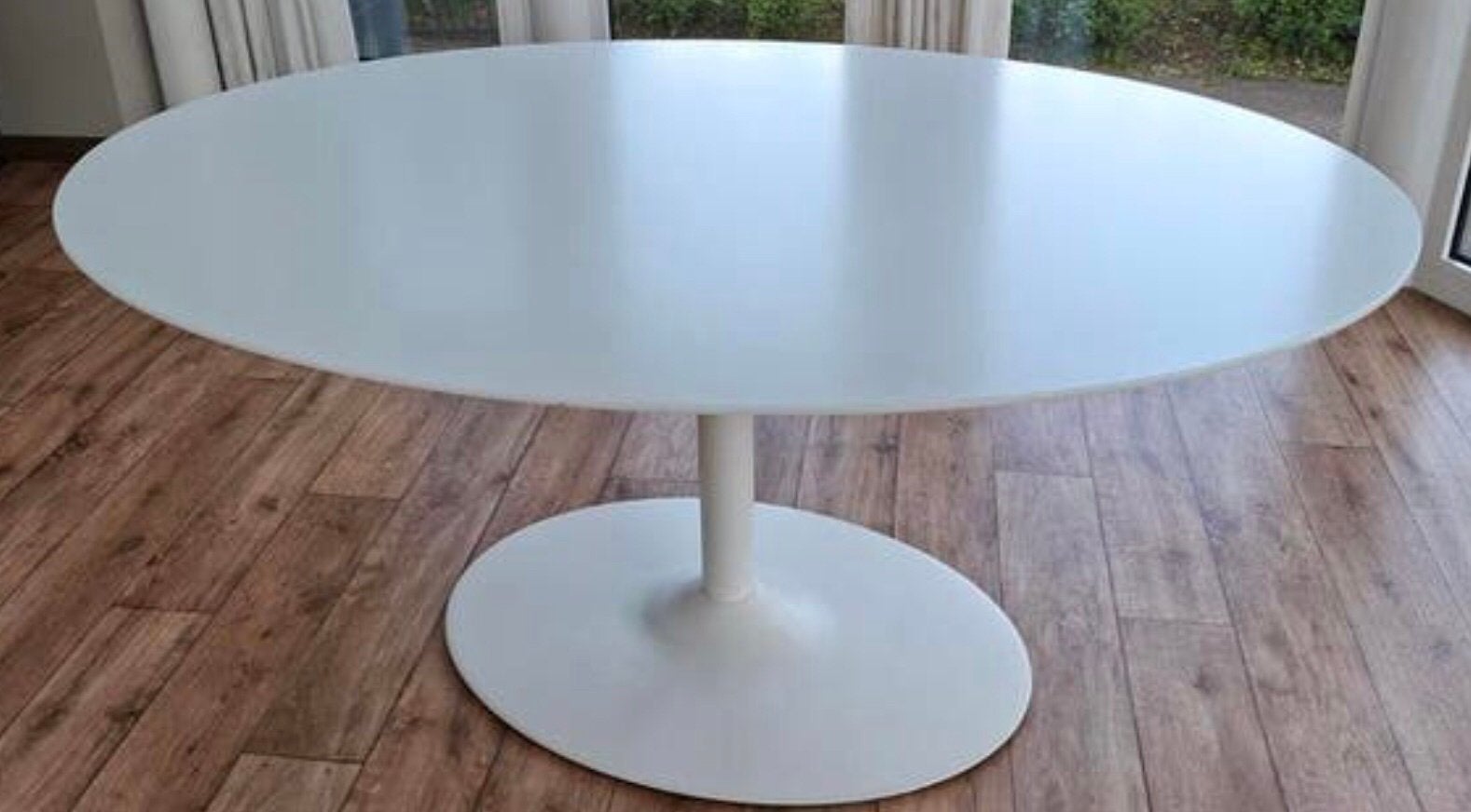 Mooie kwalitatieve tullip tafel, Huis en Inrichting, Ophalen