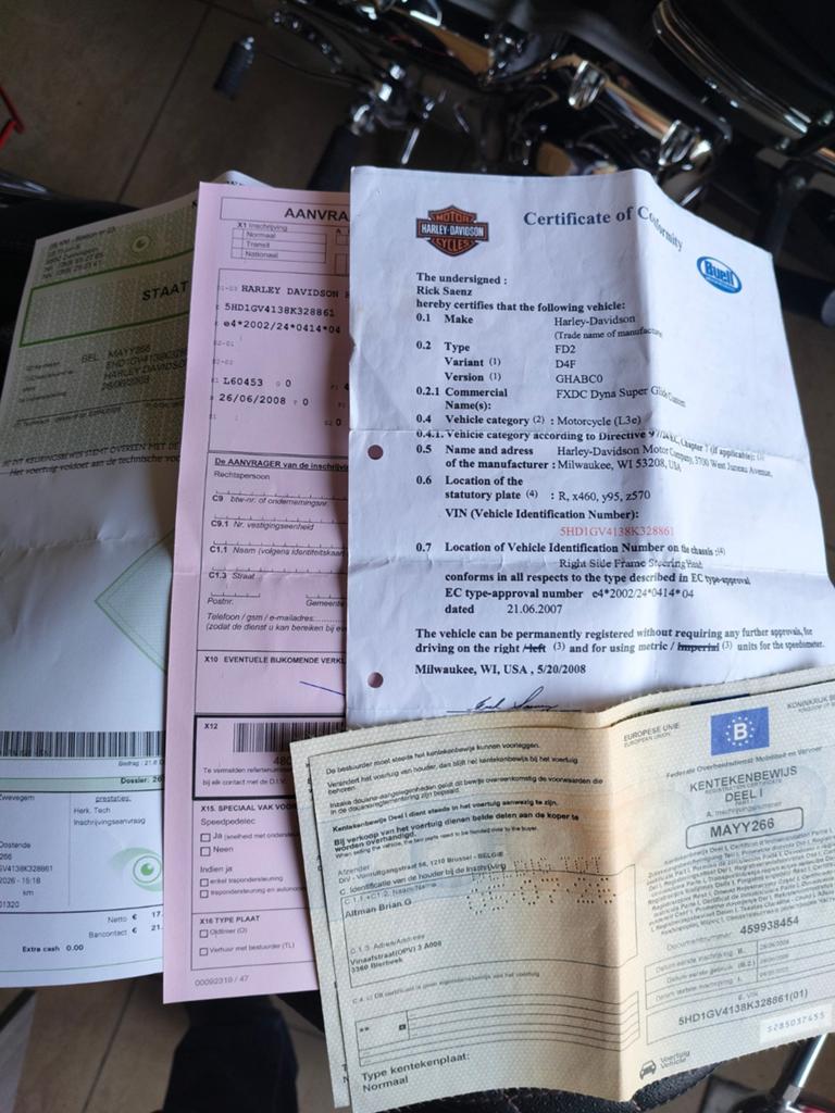 Harley Davidson super Glide amper9000km gekeurd voor verkoop, 2 cilinders, 1600 cc, Motorrijbewijs A, Gebruikt
