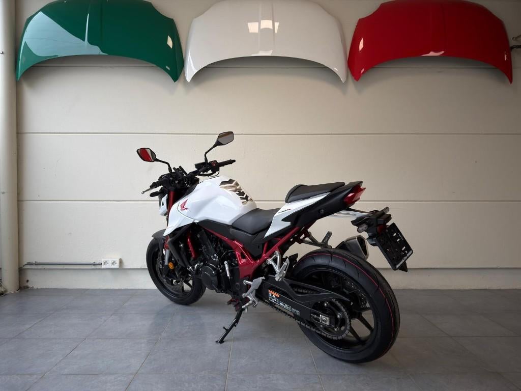 Honda Hornet 750 2023, 750 cm³, Entreprise, Occasion, 2 cylindres