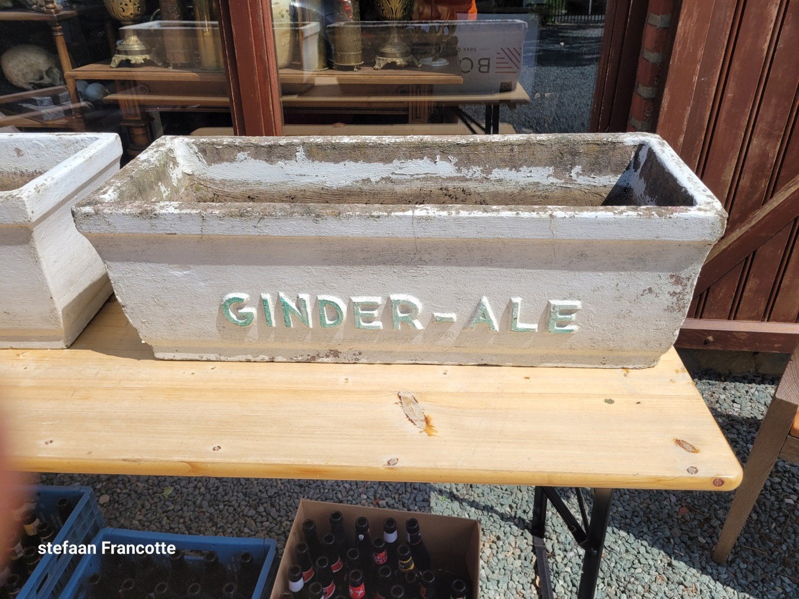 bloembakken ginder ale, Ophalen