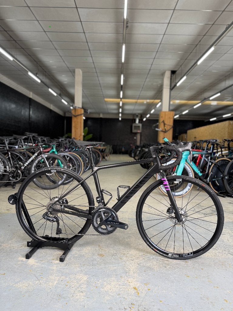 Canyon Ultimate WMN CF SL Di2 Carbon Racefiets, Enlèvement, Comme neuf