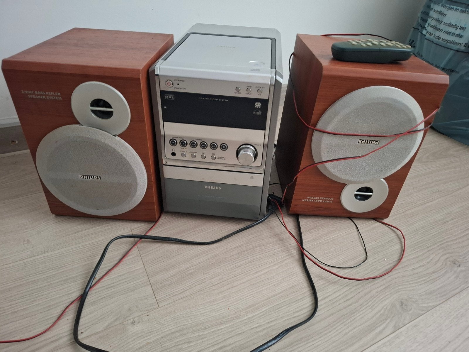 stereoketen philips, Enlèvement, Radio
