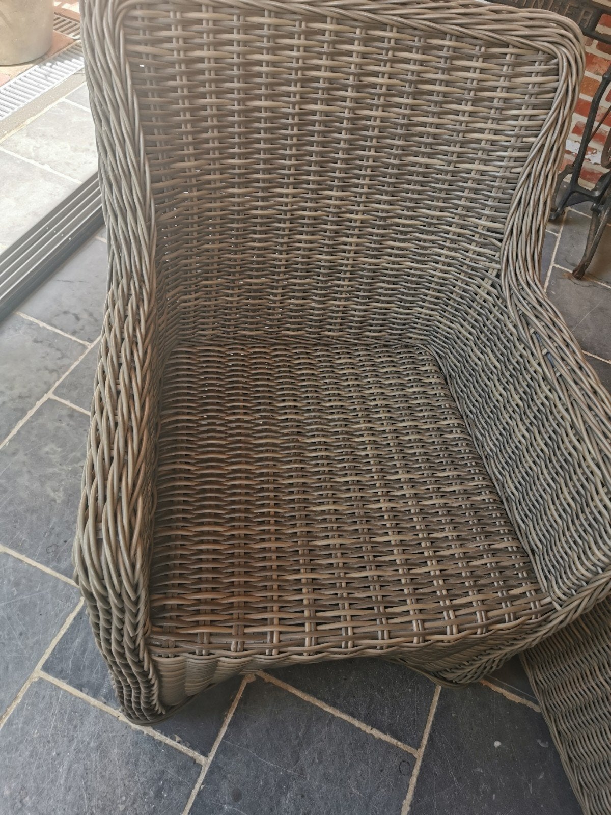 Wicker tuinstoelen, Ophalen, Wicker