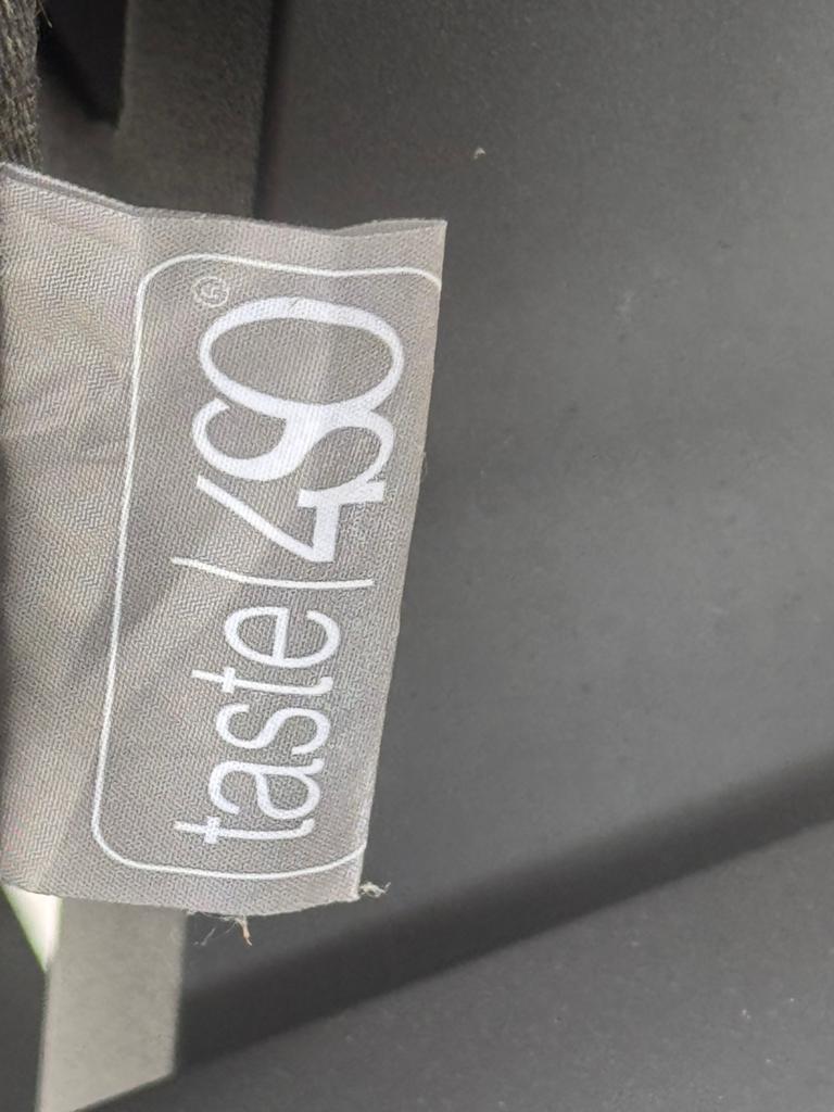 Taste by 4SO Lounge Set with Table – Excellent Condition, Tuin en Terras, Ophalen, Zo goed als nieuw, Aluminium