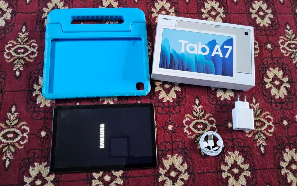 Samsung Galaxy Tab A7 10 inch, bijna nieuwe met accessoires, Computers en Software, Android Tablets, Ophalen, 10 inch