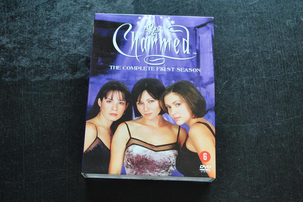 Intégrale DVD CHARMED Saison 1 Complet fr, Cd's en Dvd's, Dvd's | Tv en Series, Ophalen of Verzenden, Gebruikt, Science Fiction en Fantasy