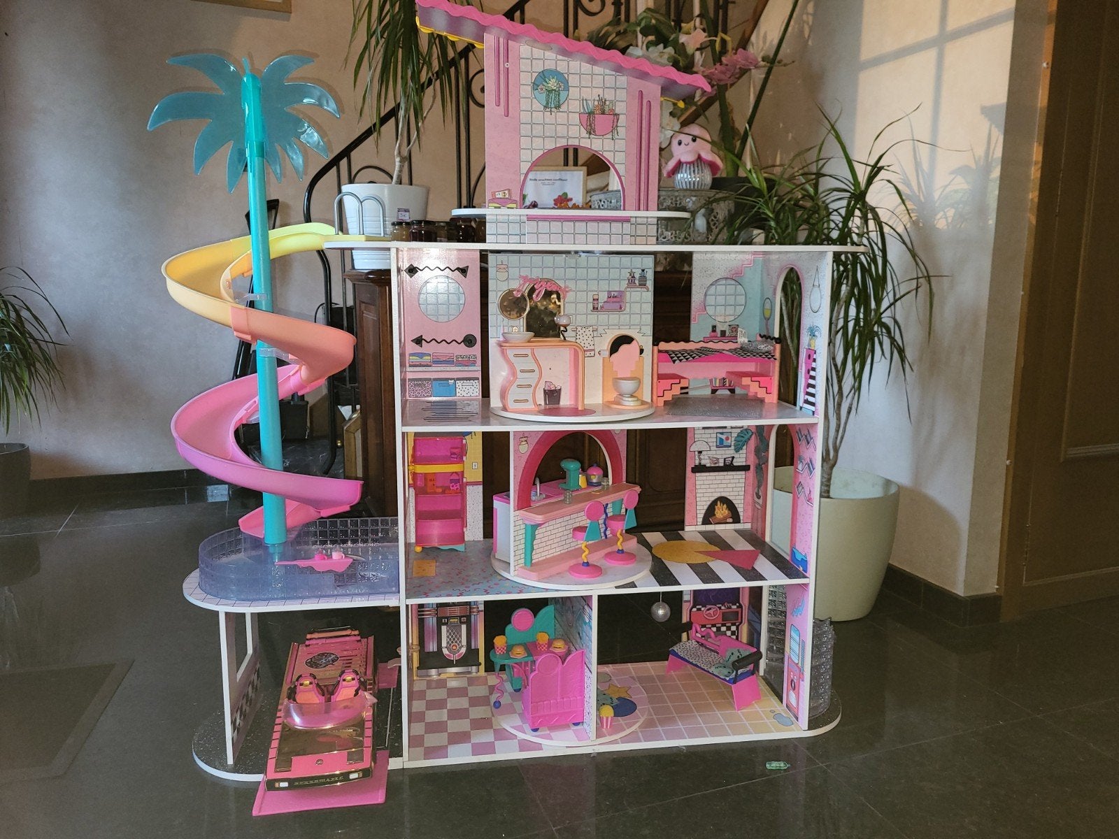 LOL poppenhuis, Ophalen