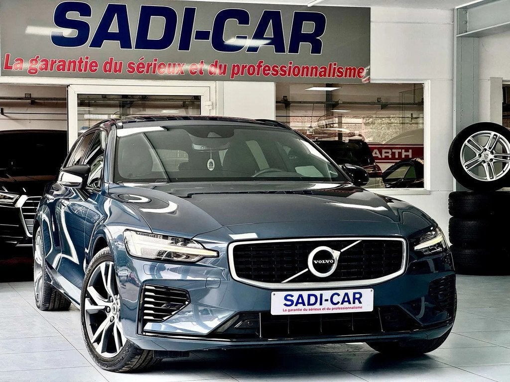 Volvo V60 2.0 T8 303cv AWD PHEV R-Design Geartronic, Auto's, Automaat, Gebruikt, 4 cilinders, 1969 cc