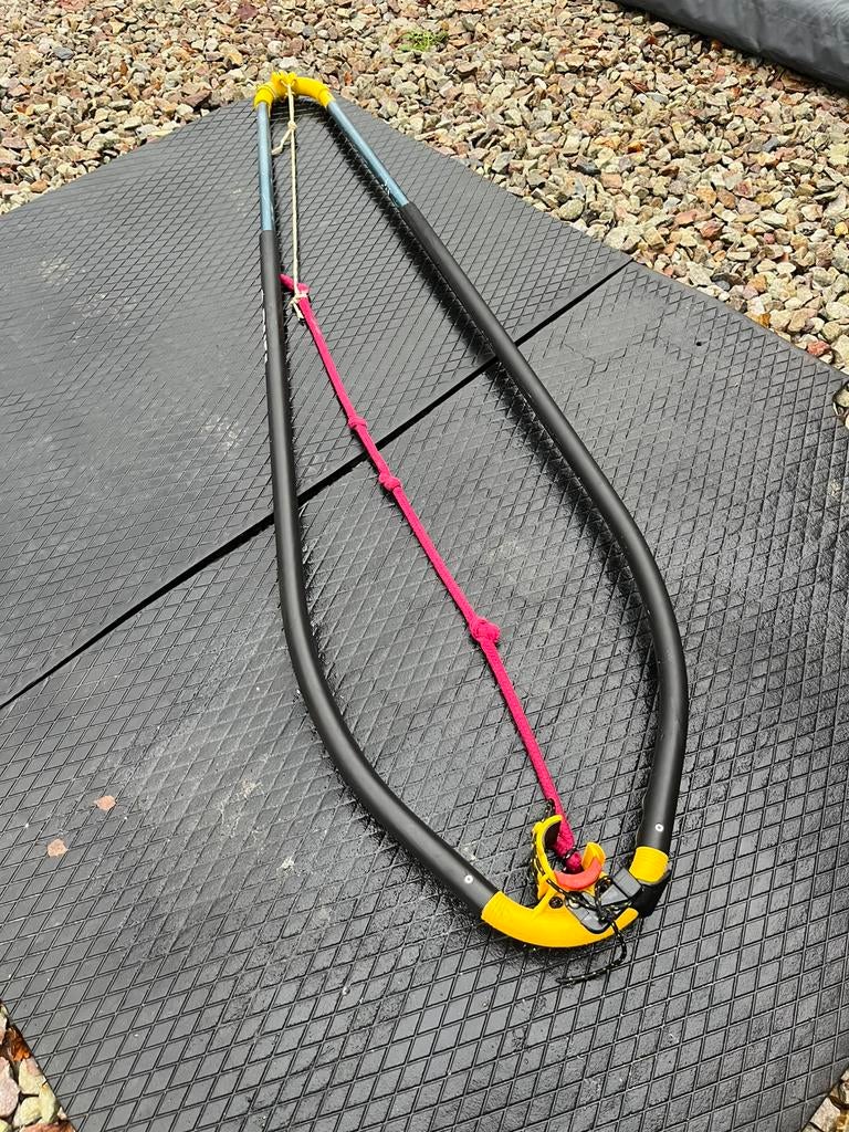 Whisbone SurfSud 2000 Duel 140-190 cm - À donner, Sports nautiques & Bateaux, Planche à voile, Enlèvement, Utilisé, Wishbone