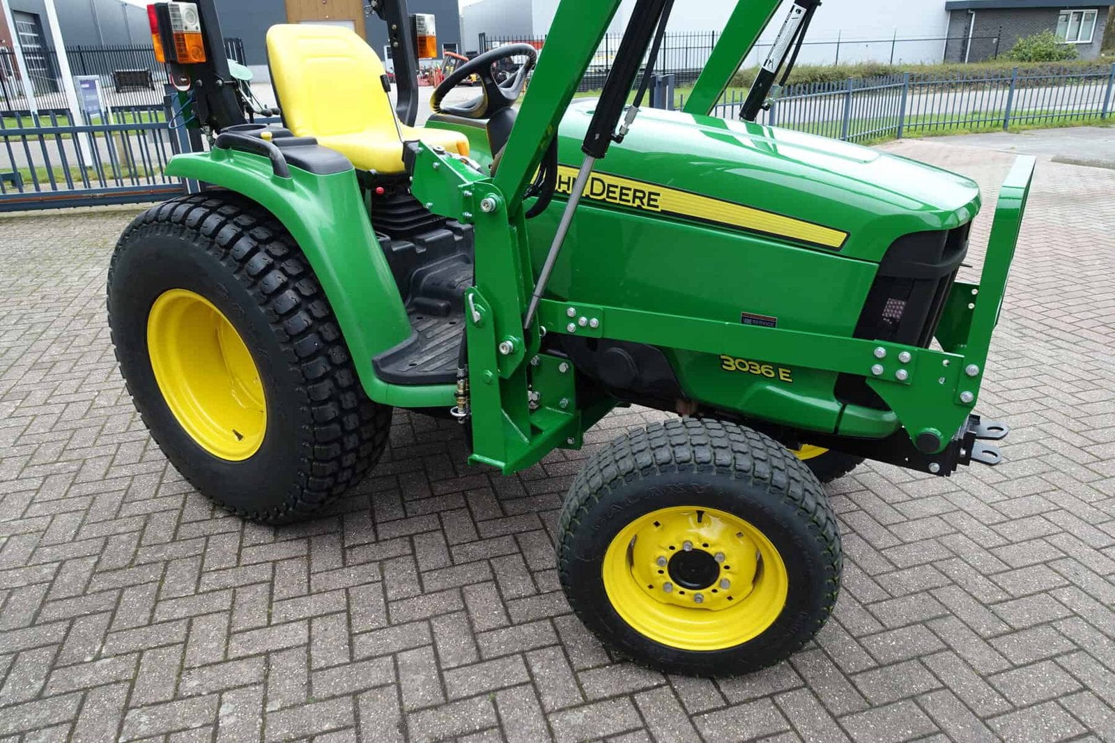 JOHN DEERE 3036E 4WD HST, Zakelijke goederen, Ophalen, John Deere