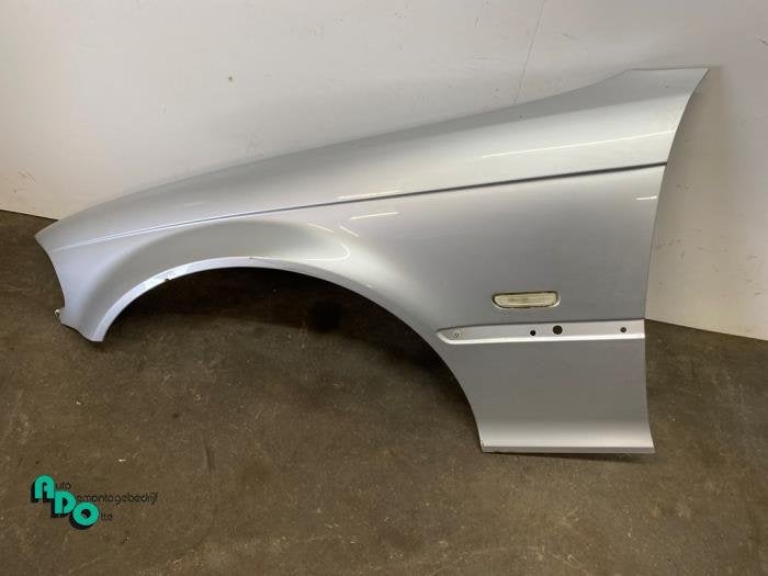 Scherm links-voor van een BMW 3-Serie (3-Serie 98-) (354/74), Gebruikt, -, -, Ophalen of Verzenden