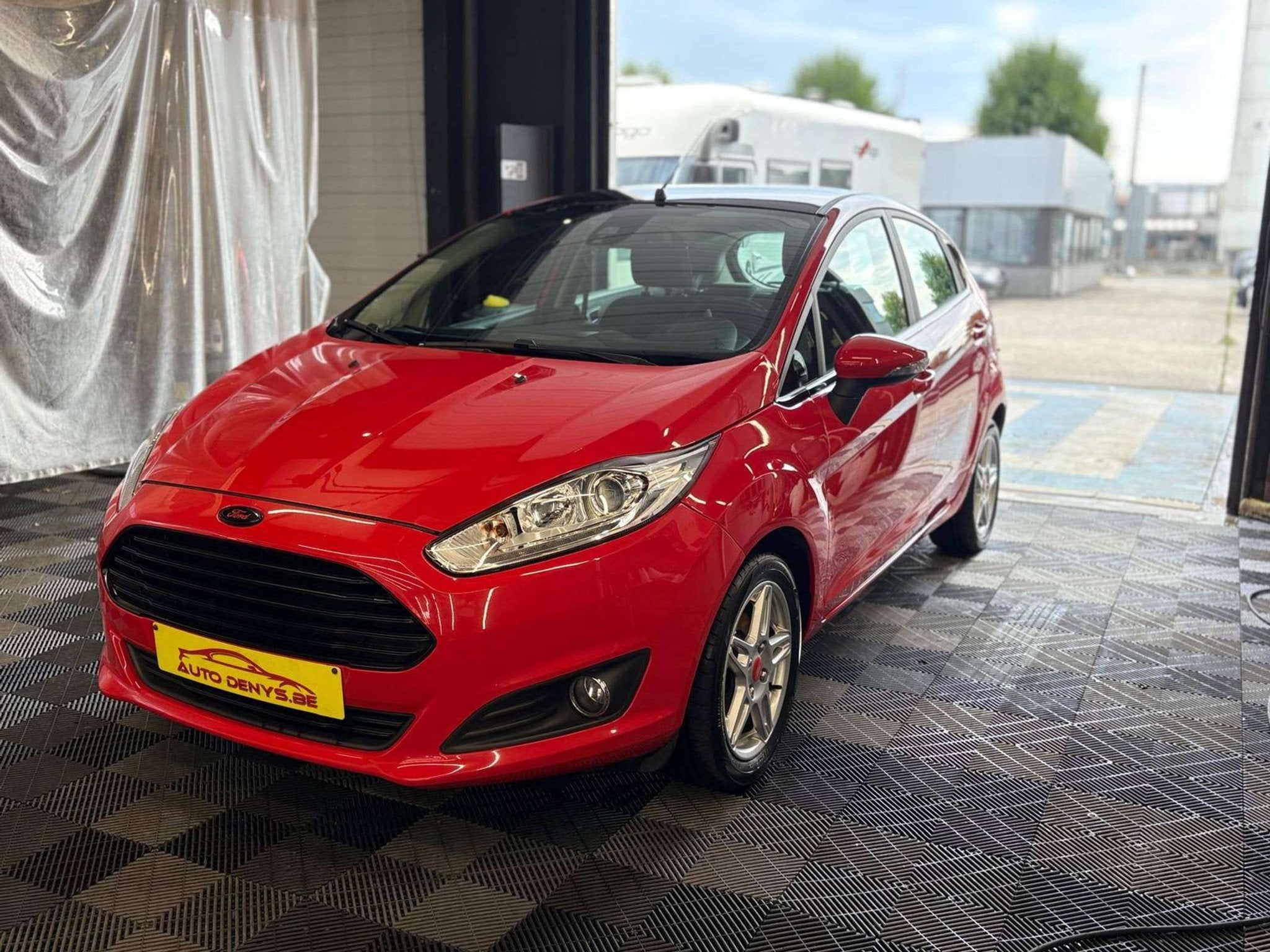 Ford Fiesta ford fiesta 1.5l bj.2016, Autos, Rouge, Euro 5, Achat, 74 ch