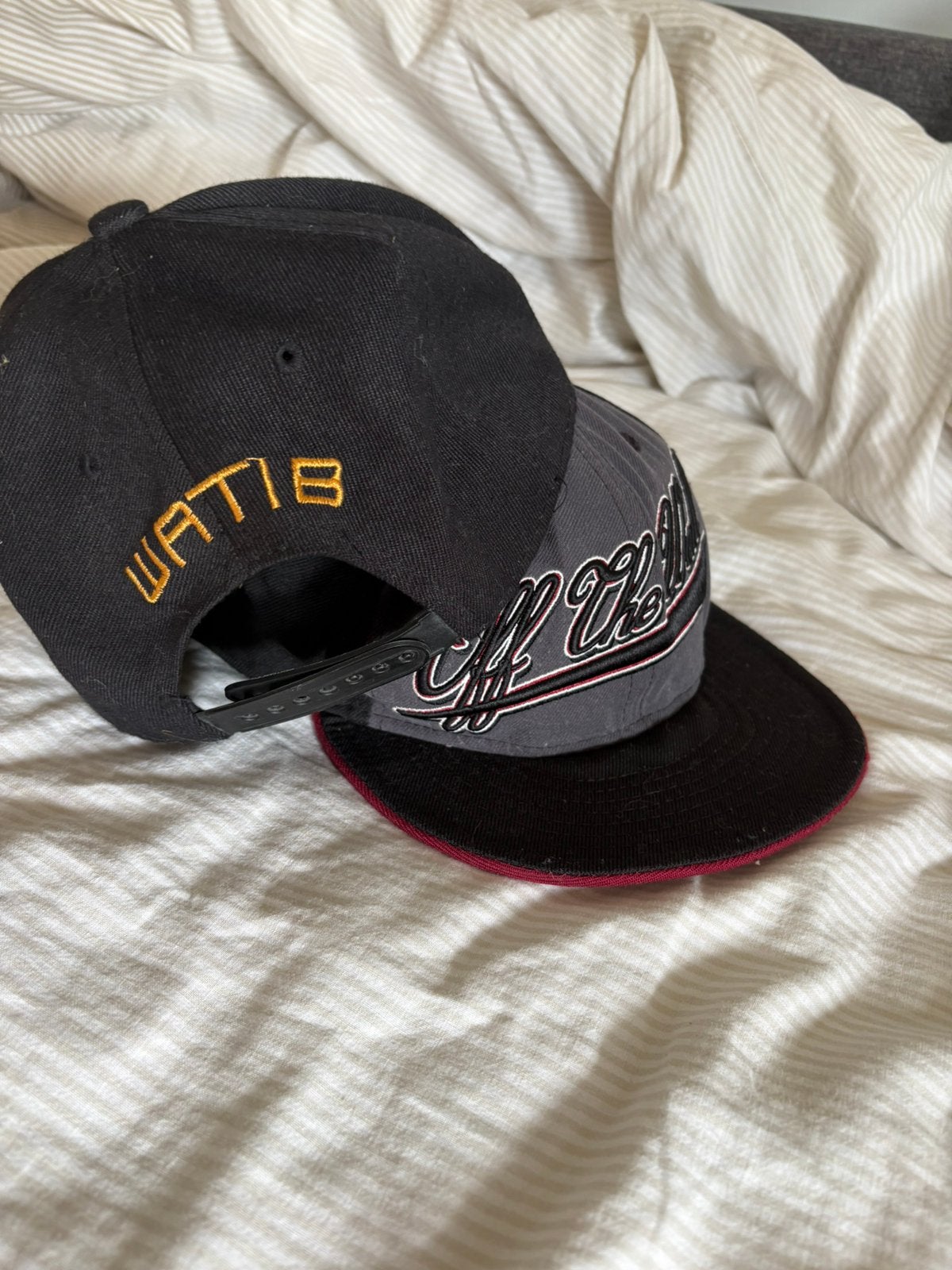 La nouvelle ère de SnapBack, Enlèvement ou Envoi, Porté, One size fits all, Casquette