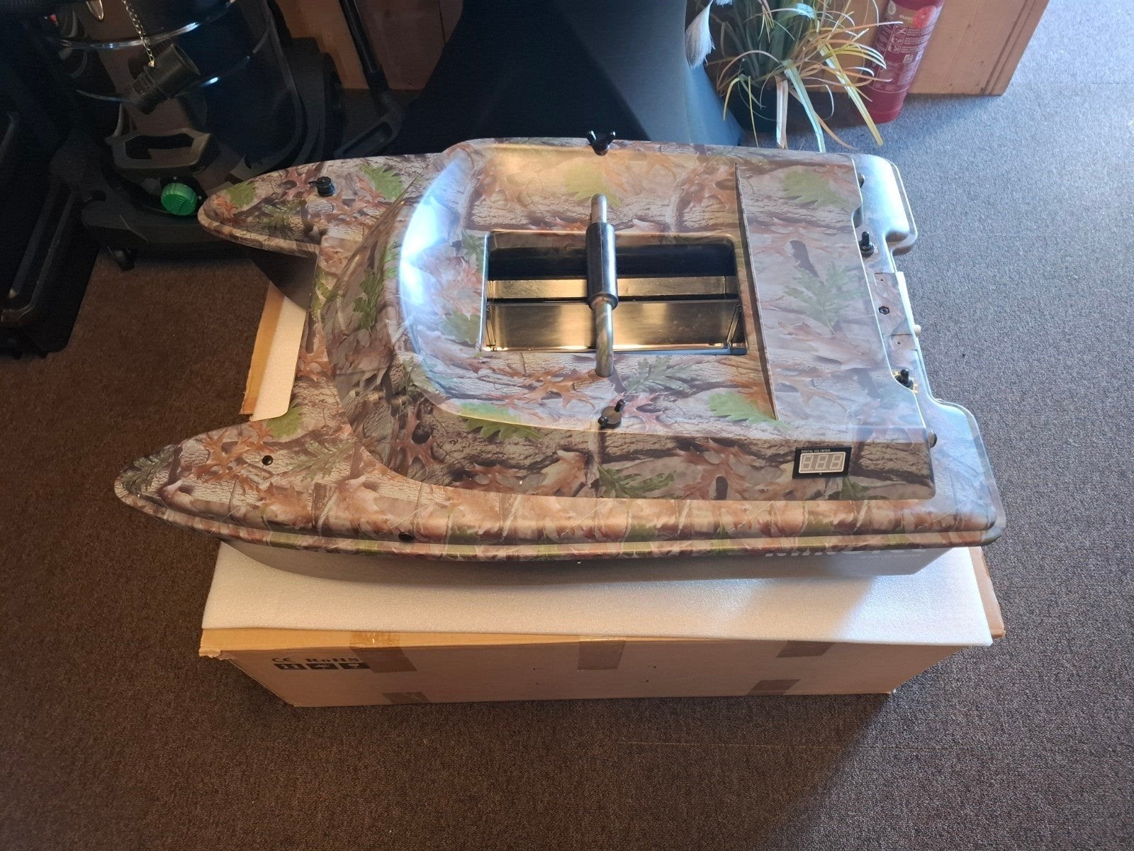 Voerboot dominator baitboats vanaf 250 euro met garantie, Sports nautiques & Bateaux, Pêche à la ligne | Carpes, Enlèvement ou Envoi