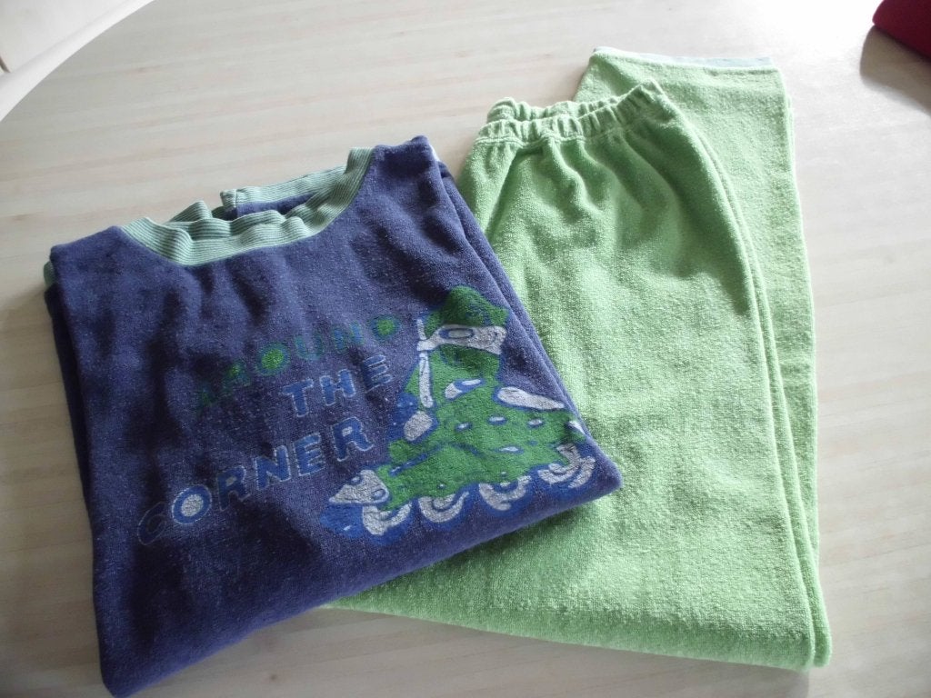 Pyjama, merk uitgenipt.  maat 164 of XSMALL., Ophalen of Verzenden, Zo goed als nieuw, Jongen, Nacht- of Onderkleding