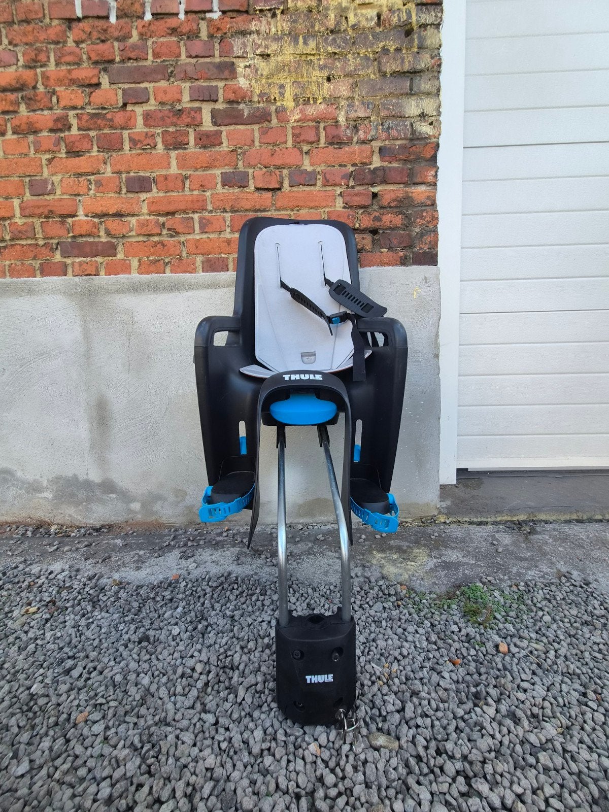 Thule fietszitje met sleutel, Ophalen