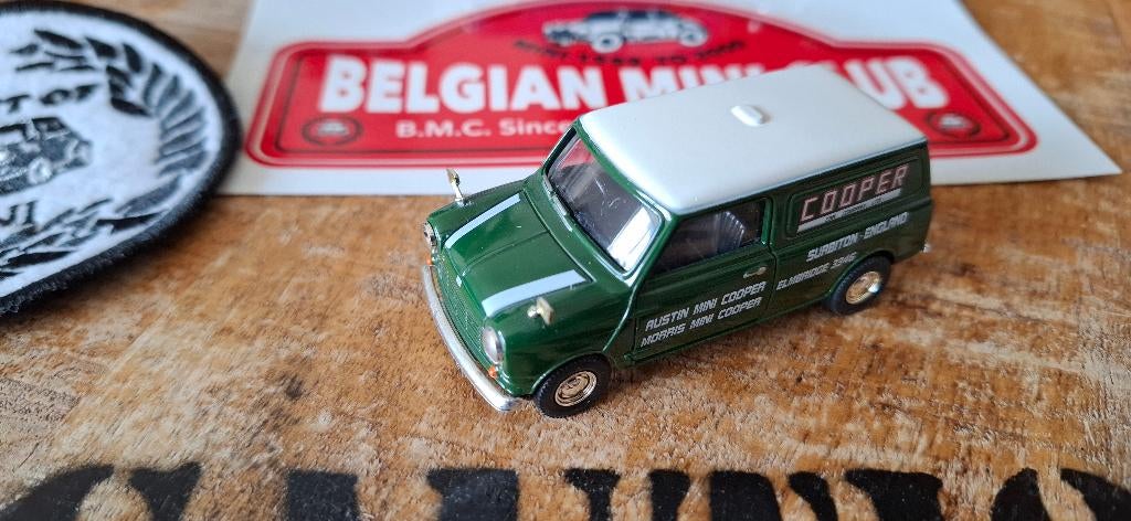 MINI Van Mk1 Austin Morris Mini Cooper 1/43 VANGUARDS Neuf, Enlèvement ou Envoi, Neuf, Voiture, Vanguards