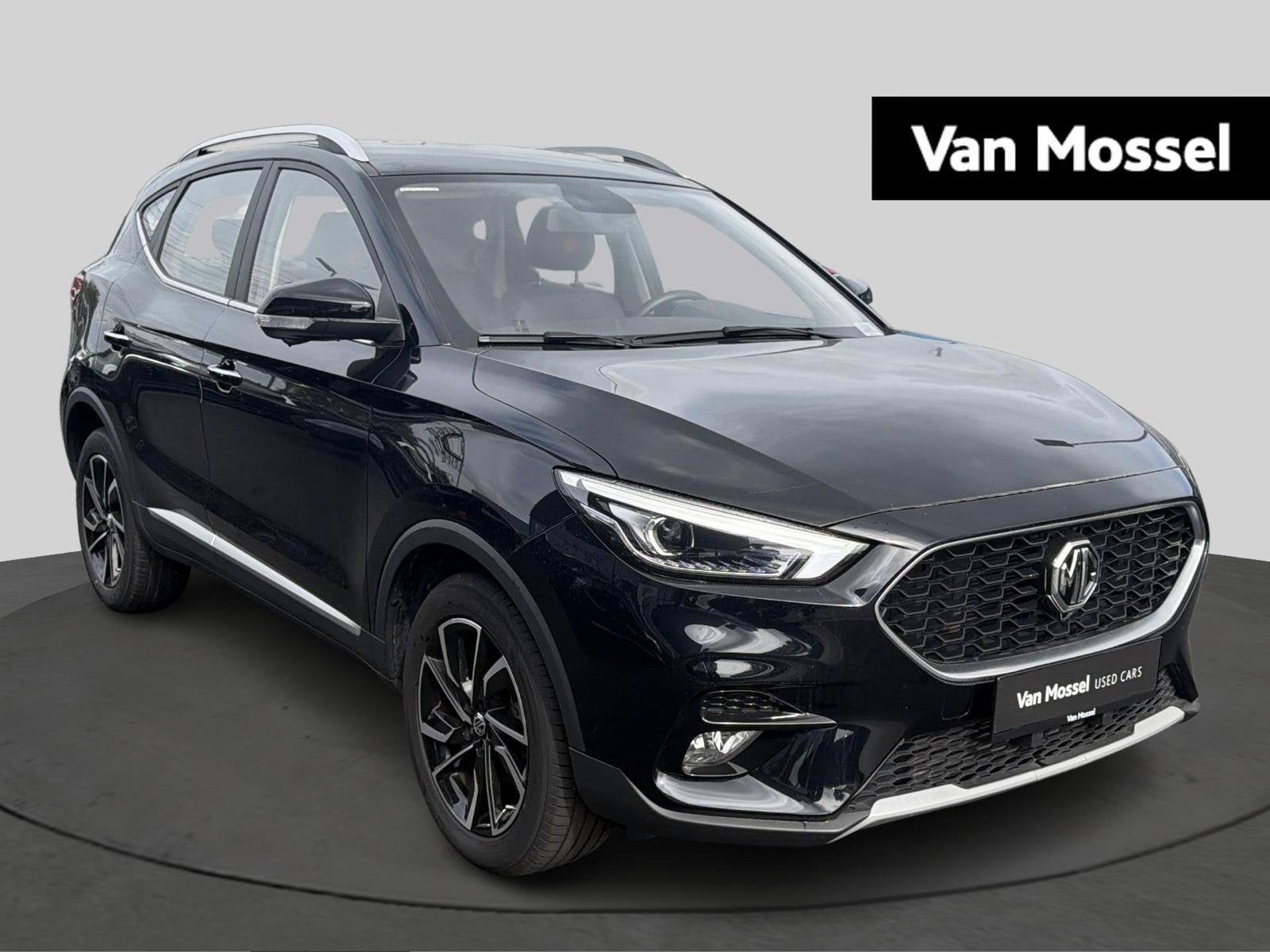 MG ZS ICE LUXURY, Auto's, Automaat, Stof, Gebruikt, Zwart