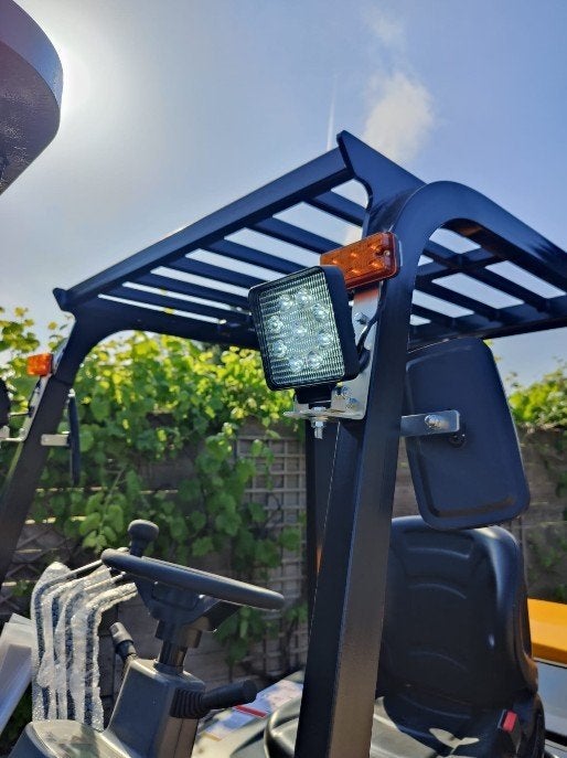 NOUVEAU CHARIOT ÉLÉVATEUR 100 PI STOCK, CONFIGURATION VARIÉE, Enlèvement