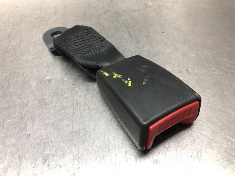 BOUCLE DE CEINTURE ARRIÈRE DROIT Nissan Micra (K12), Utilisé, Nissan
