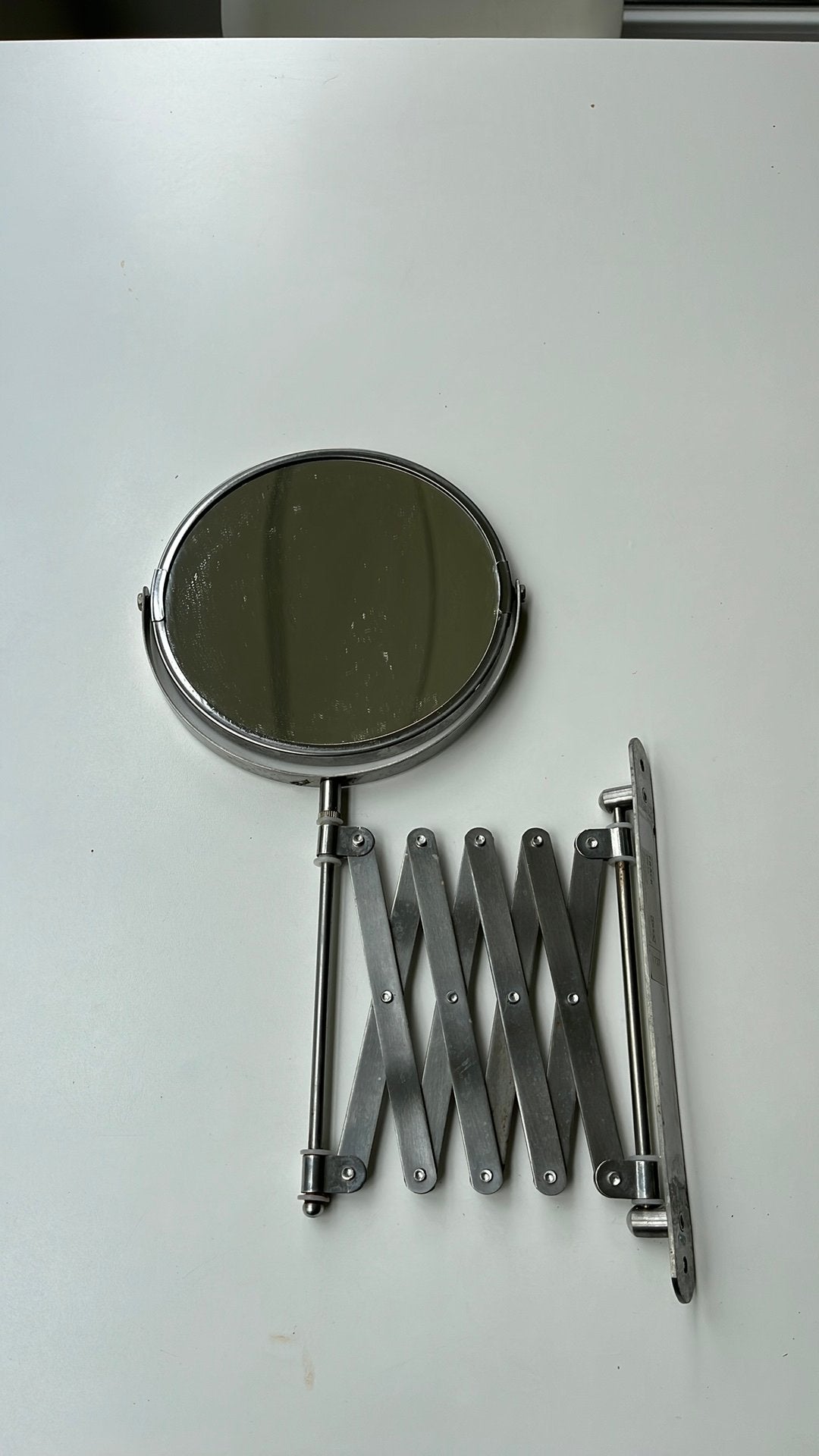 Rond spiegeltje voor aan lavabo ikea, Huis en Inrichting, Woonaccessoires | Spiegels, Ophalen, Zo goed als nieuw, Rond
